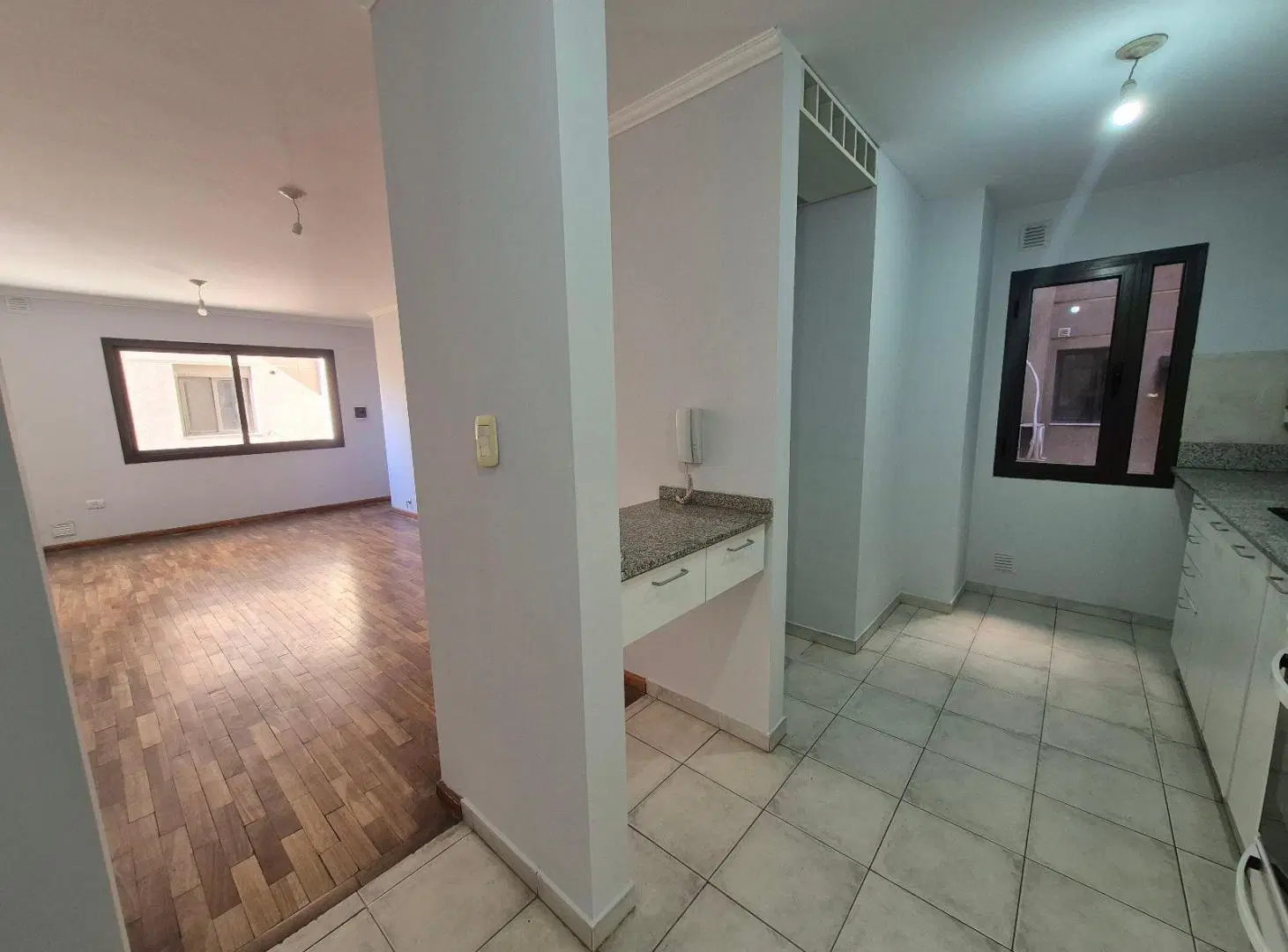B° CENTRO - DEPTO- 1 DORM -ALQUILER 4