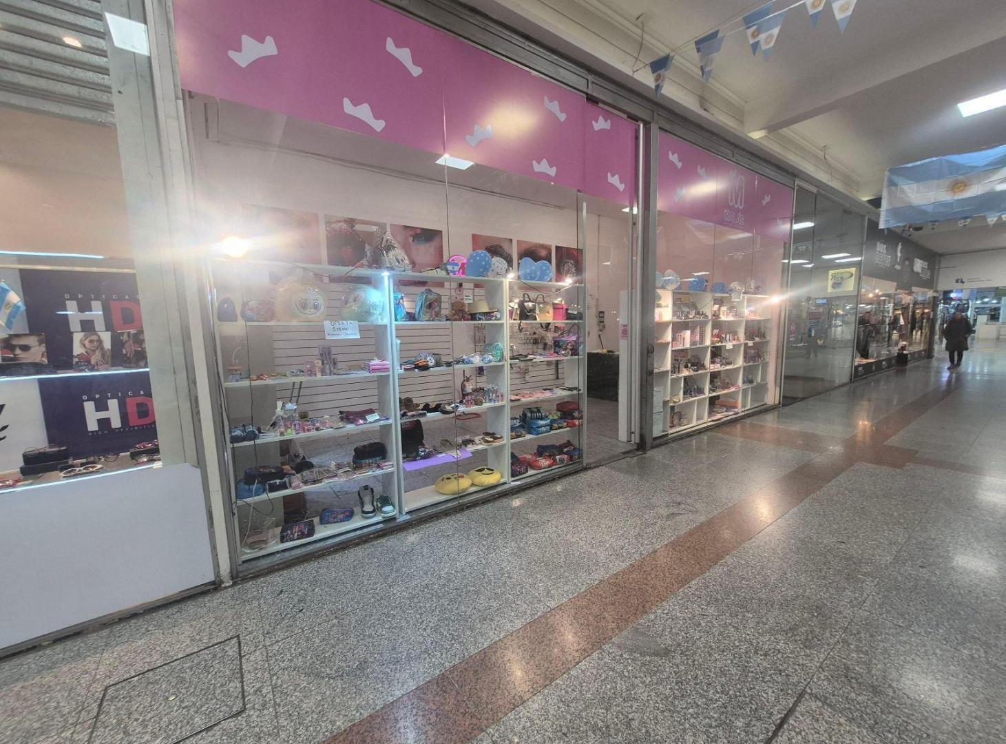 Foto de B° CENTRO - GALERIA GRAN REX- LOCAL- ALQUILER, imagen 1