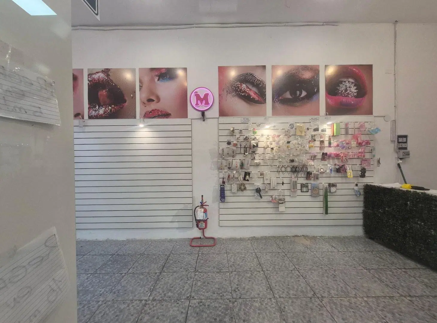 B° CENTRO - GALERIA GRAN REX- LOCAL- ALQUILER 5