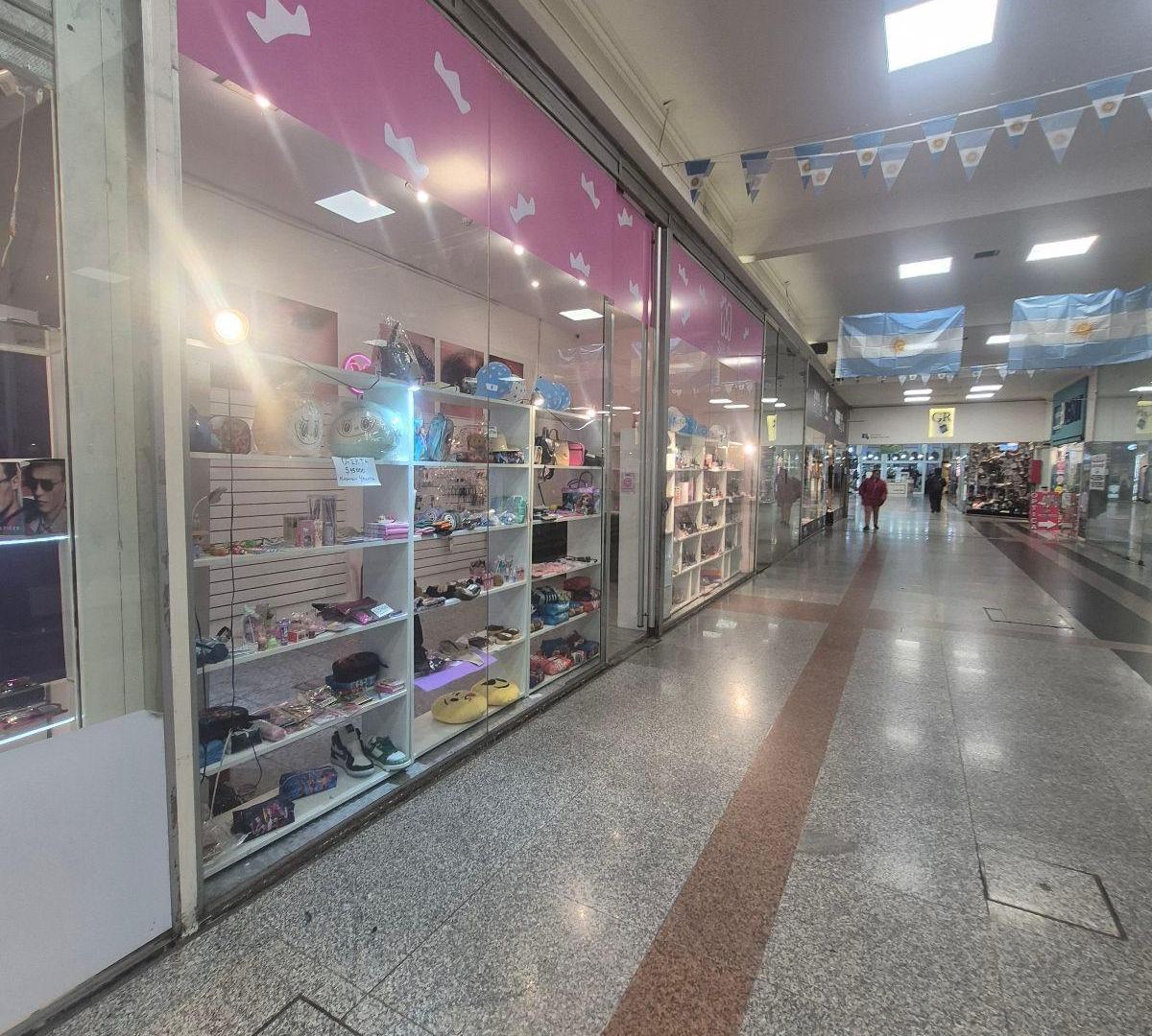 Foto de B° CENTRO - GALERIA GRAN REX- LOCAL- ALQUILER, imagen 4