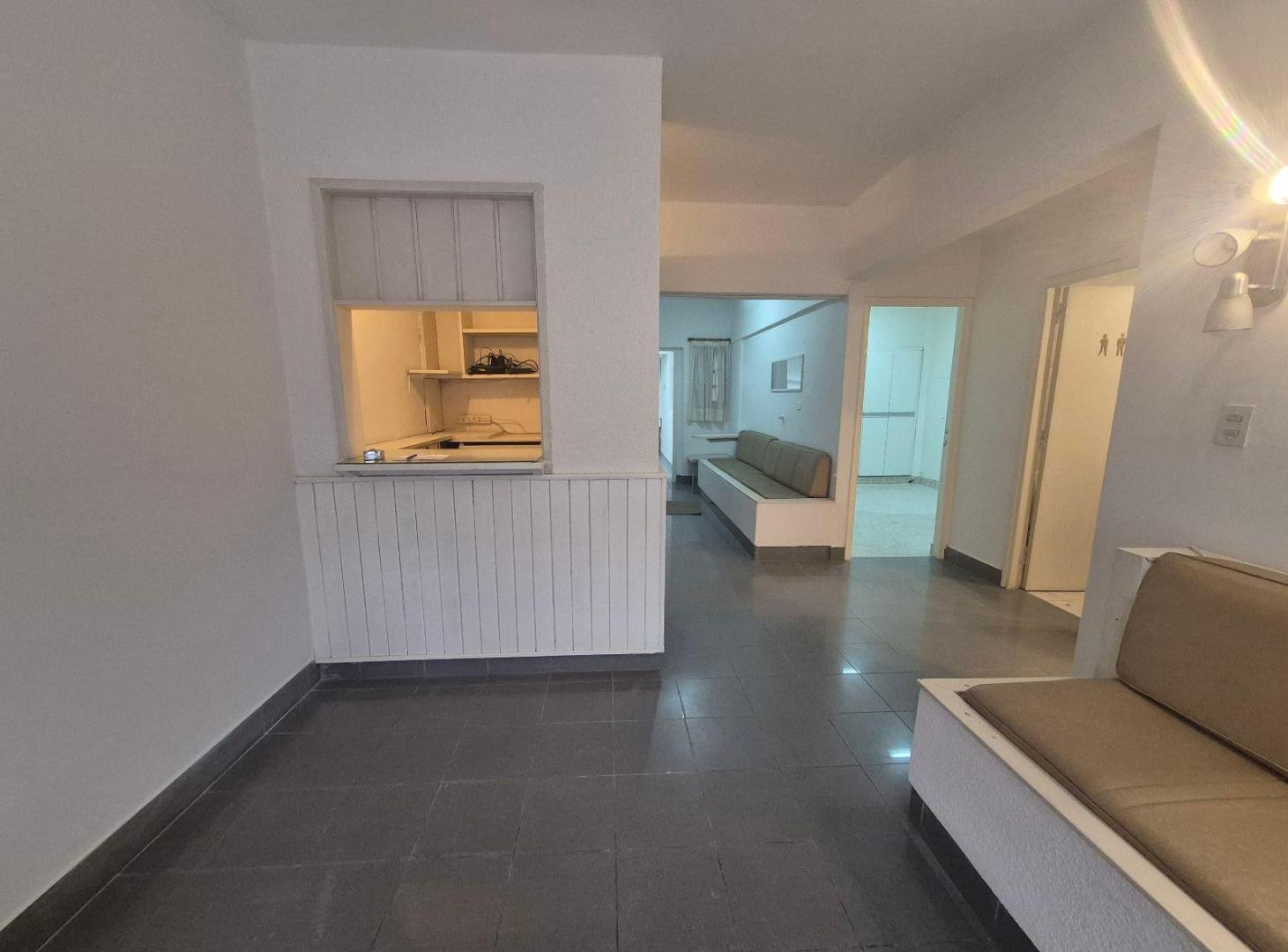 Foto de B° OFICINA/ CONSULTORIO ODONTOLOGICO- ALQUILER -3 PRIVADOS- CENTRO, imagen 4