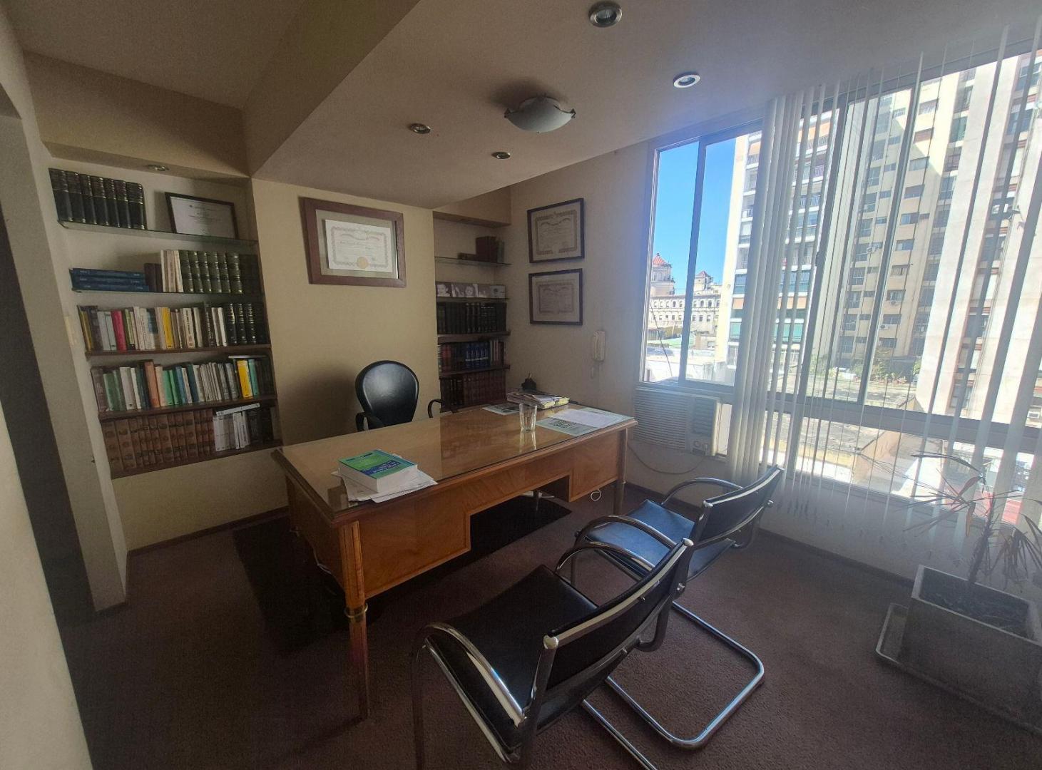Foto de B° CENTRO - OFICINA - 2 PRIVADOS- ALQUILER, imagen 4