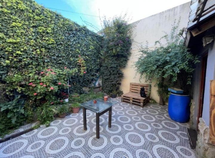 Foto de Propiedad en venta en block Casa y Local, imagen 5
