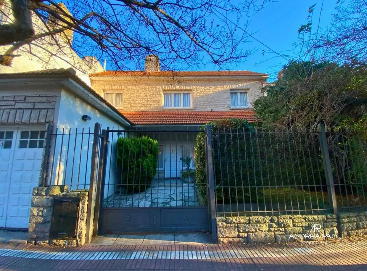 chalet de 6 ambientes en chauvin 4