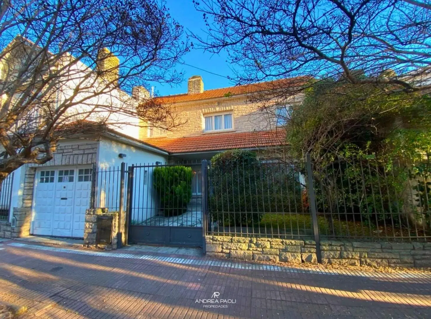 chalet de 6 ambientes en chauvin 2