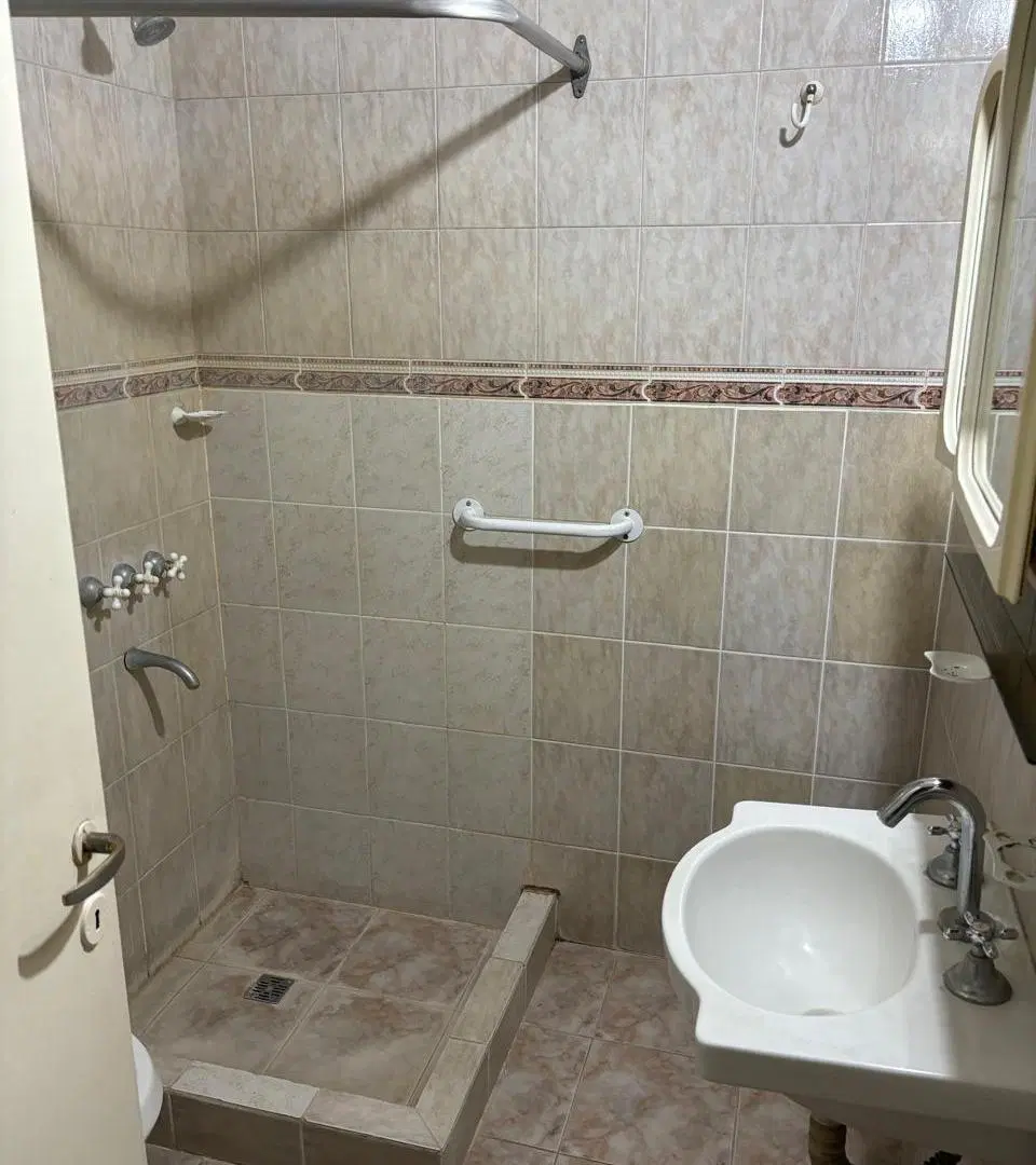 Casa en Alquiler en Villa Primera 8