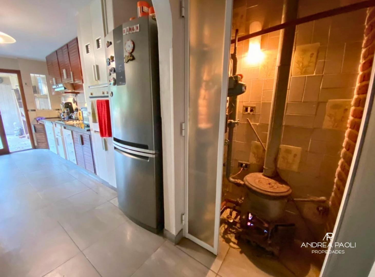 Foto de Chalet a la venta de 5 ambientes, imagen 4