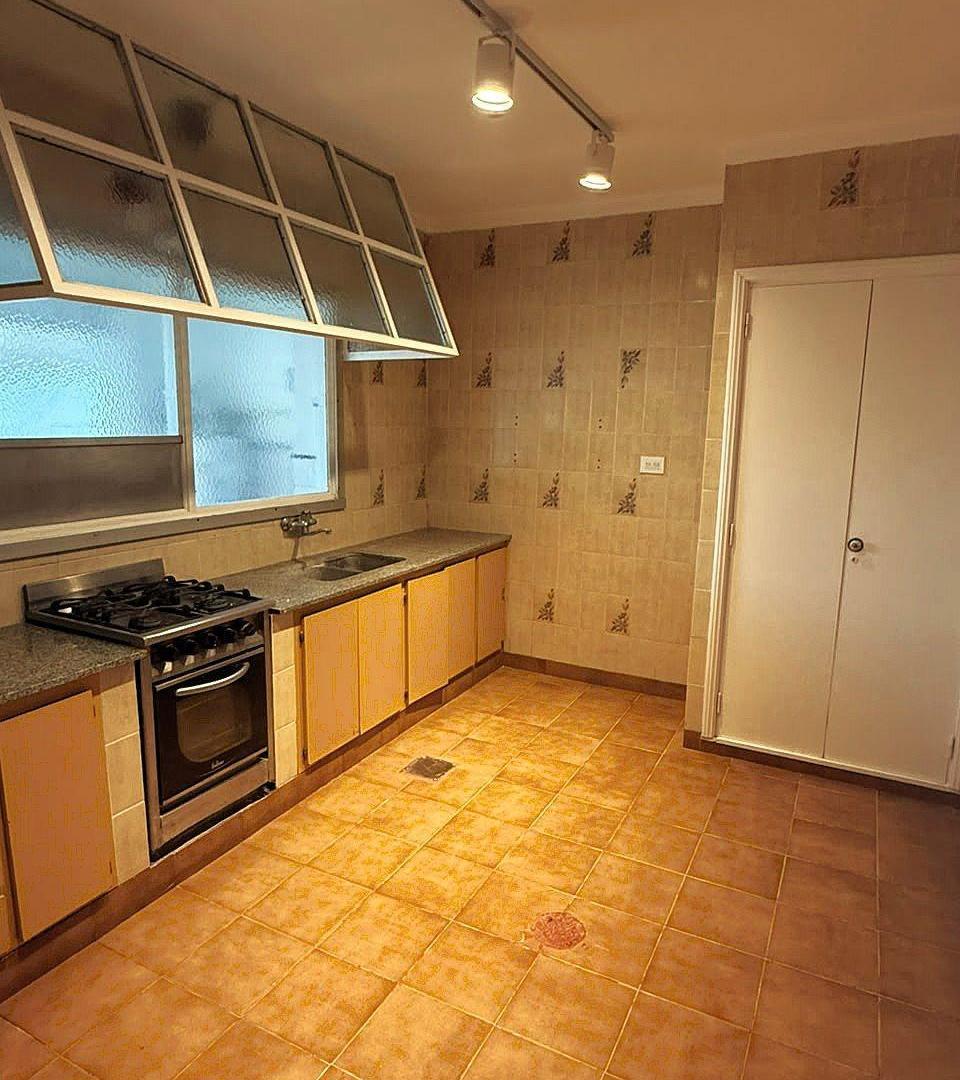 Foto de CHALET MARPLATENSE DE 4 AMBIENTES JARDIN PLAYA GRANDE, imagen 2