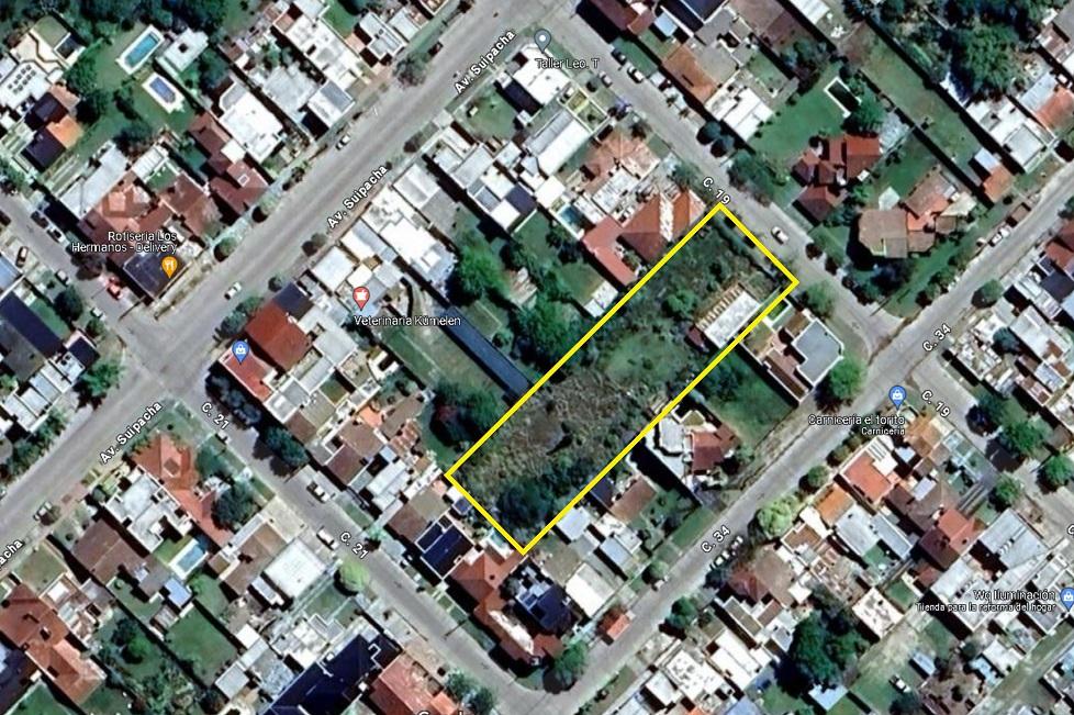 Terreno 24.30 X 83.50, con Casa Antigua 3