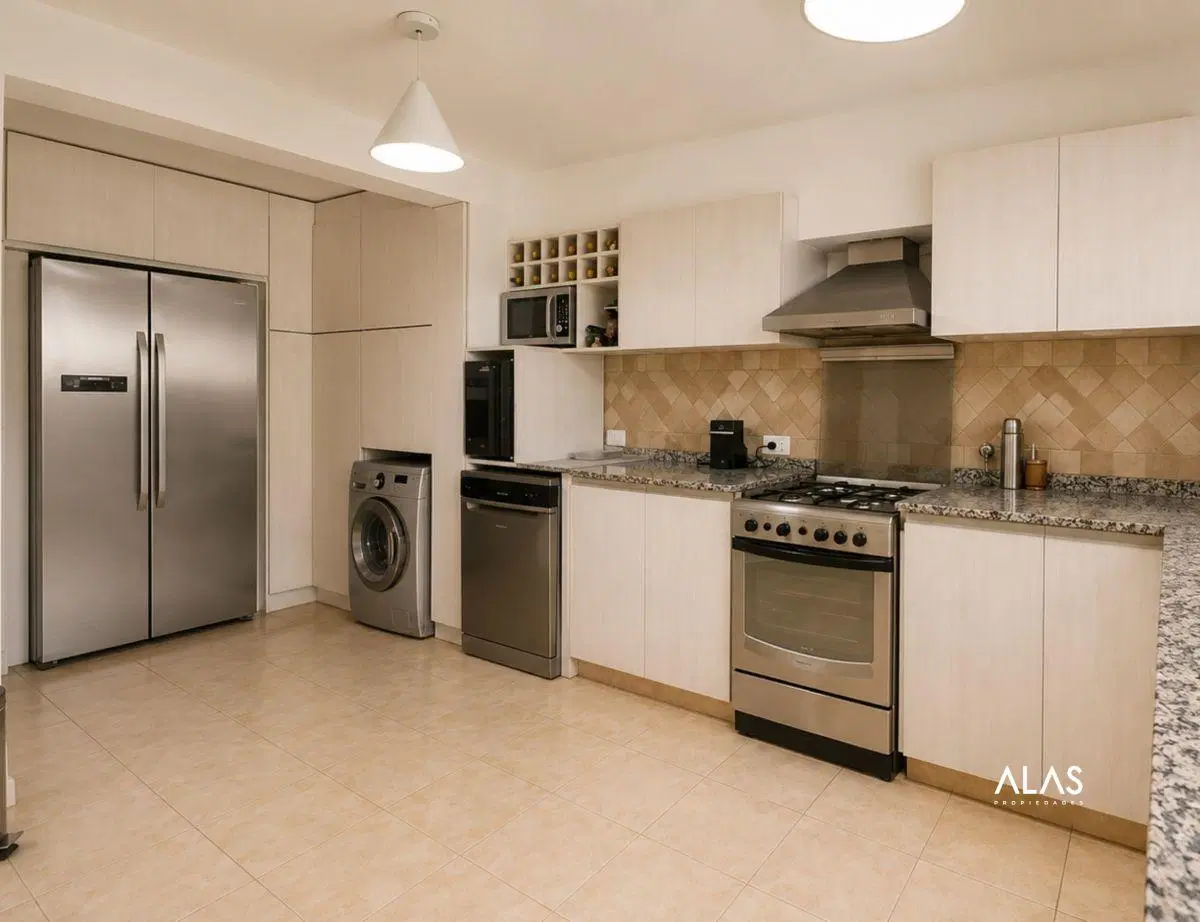 Casa de 136 m² con 3 dormitorios en venta en El Refugio, Argüello 2