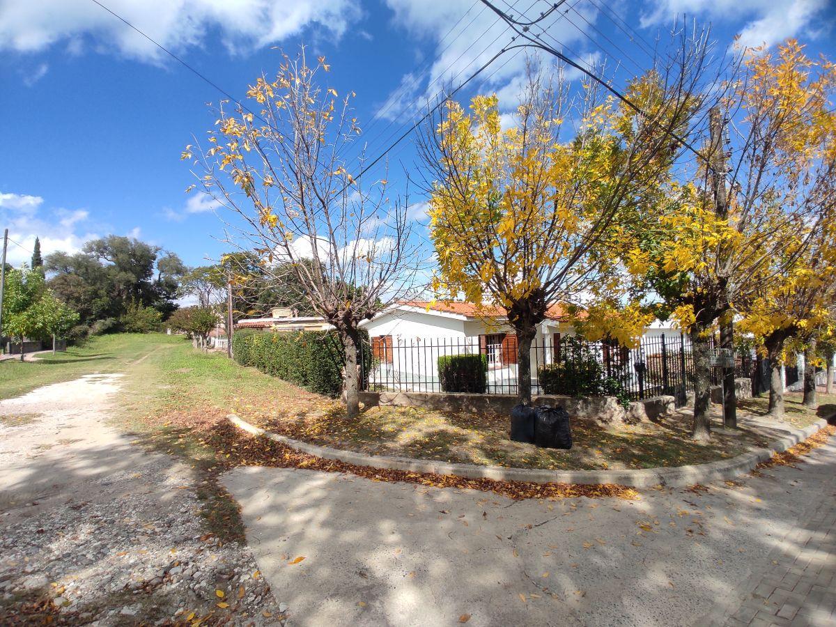 Casa de 74 m2 con 2 dormitorios en venta en Fray Luis Beltrán, La Falda