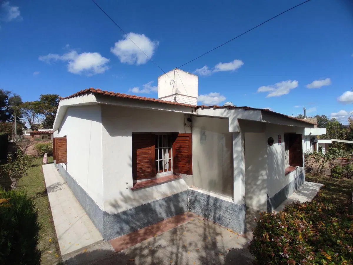 Casa de 74 m2 con 2 dormitorios en venta en Fray Luis Beltrán, La Falda 3