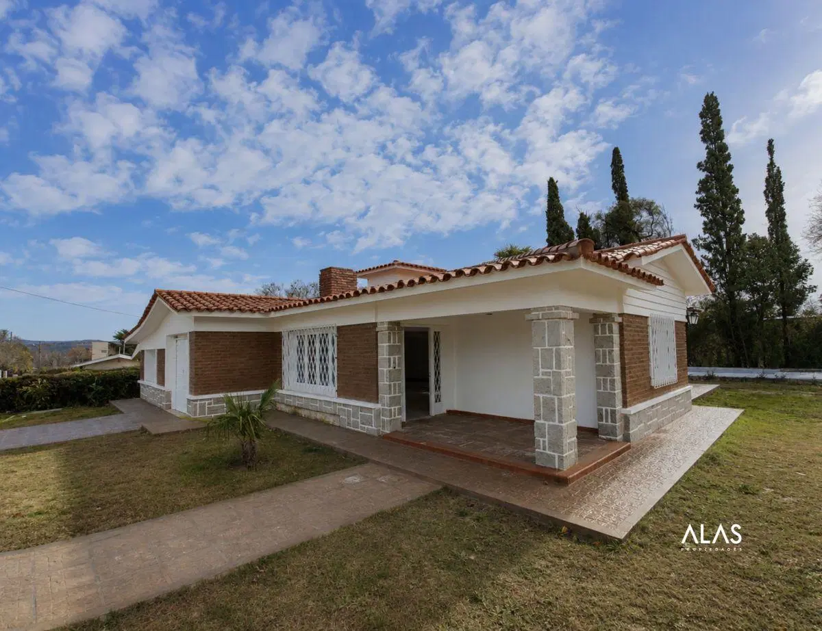 Casa de con 4 dormitorios en venta en Villa Eden, La Falda 2