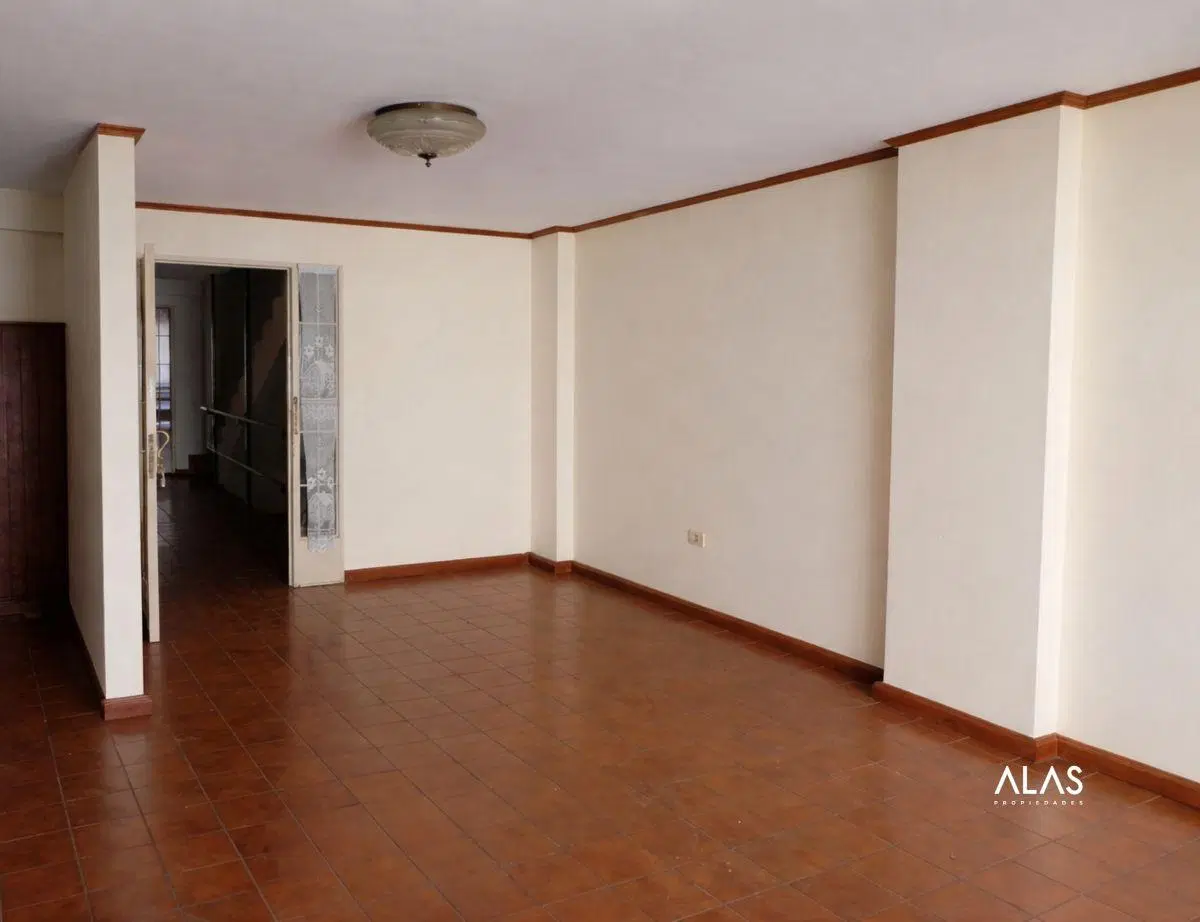 Departamento de 114 m² con 2 dormitorios en venta en Centro, La Falda 4