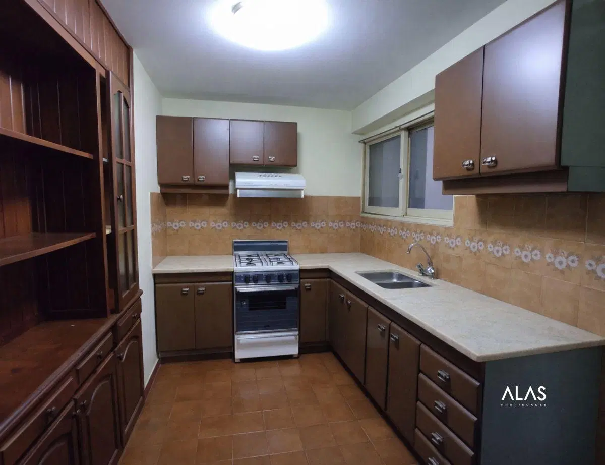 Departamento de 114 m² con 2 dormitorios en venta en Centro, La Falda 2