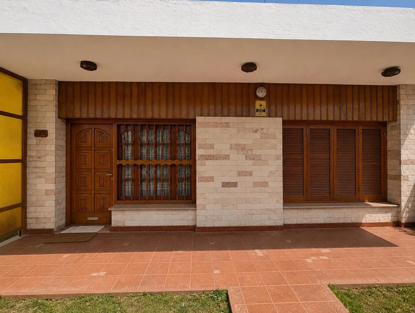 Casa de 200 m² con 3 habitaciones y departamento anexo en venta en Parque Jardin, La Falda 1