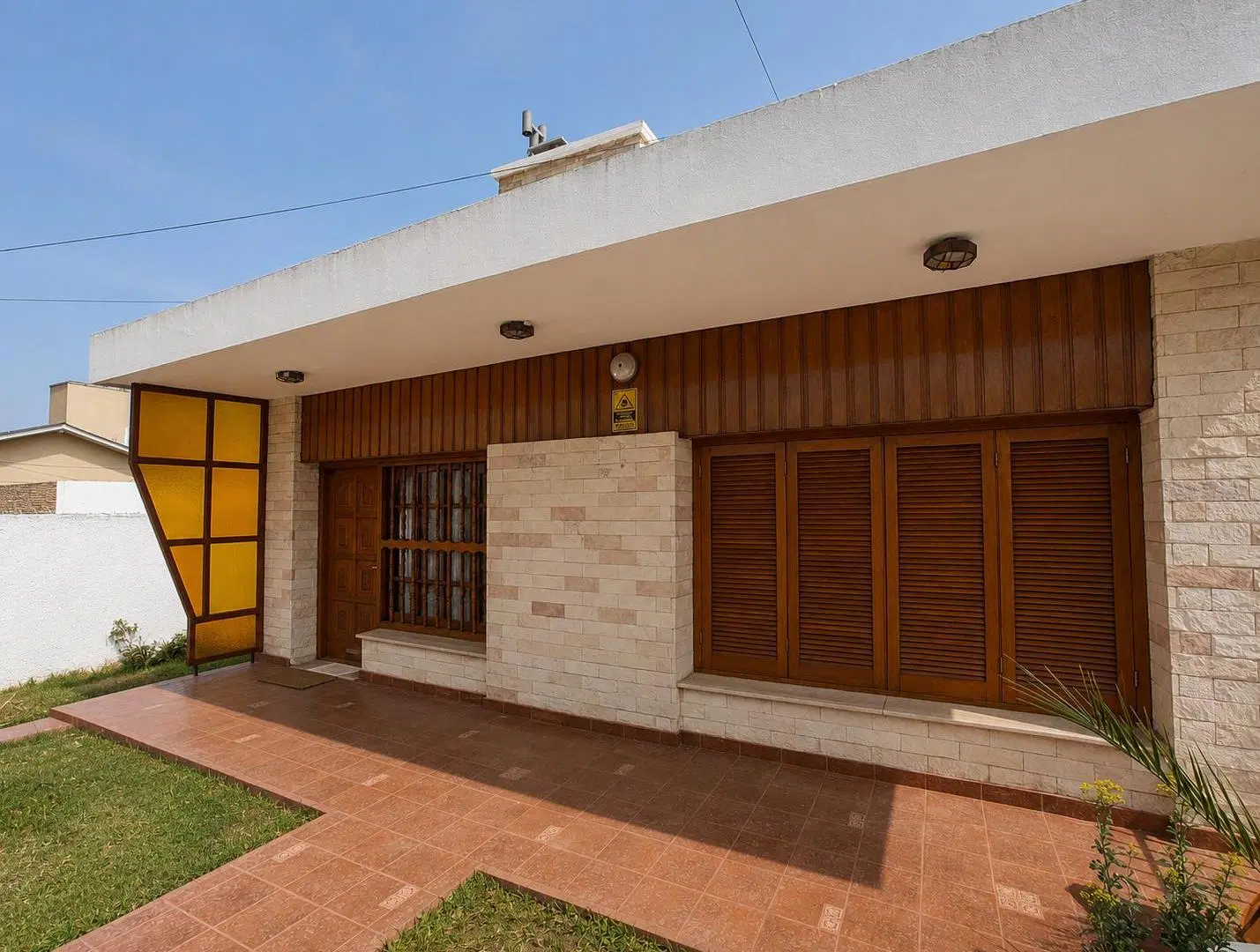 Casa de 200 m² con 3 habitaciones y departamento anexo en venta en Parque Jardin, La Falda 5