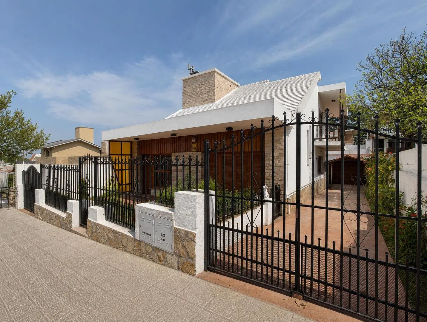 Casa de 200 m² con 3 habitaciones y departamento anexo en venta en Parque Jardin, La Falda 2
