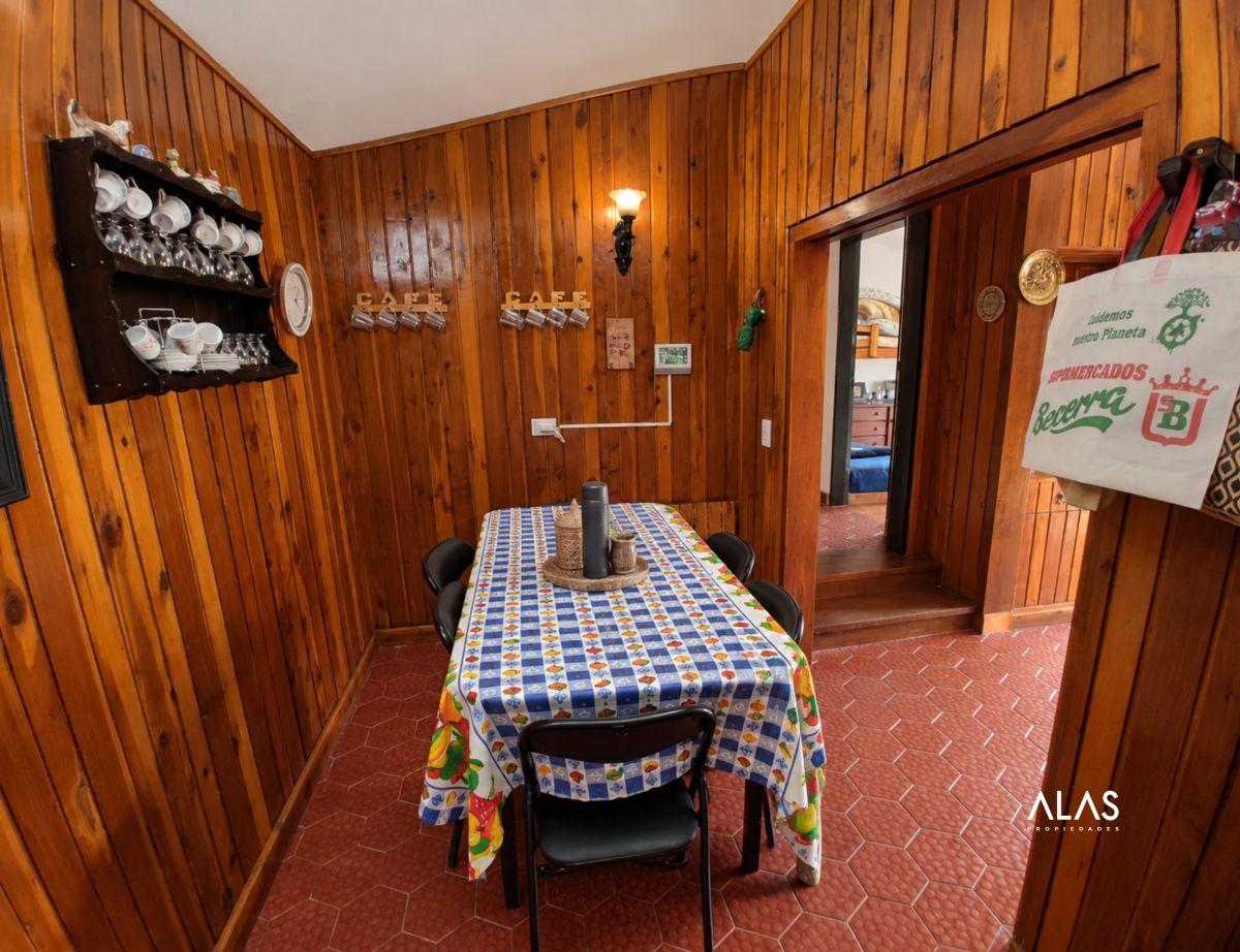 Foto de Casa Frente al Río San Antonio, 3 Dormitorios y Monoambiente, Mayu, imagen 2