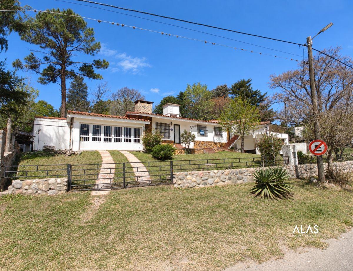 Foto de Casa Frente al Río San Antonio, 3 Dormitorios y Monoambiente, Mayu, imagen 1