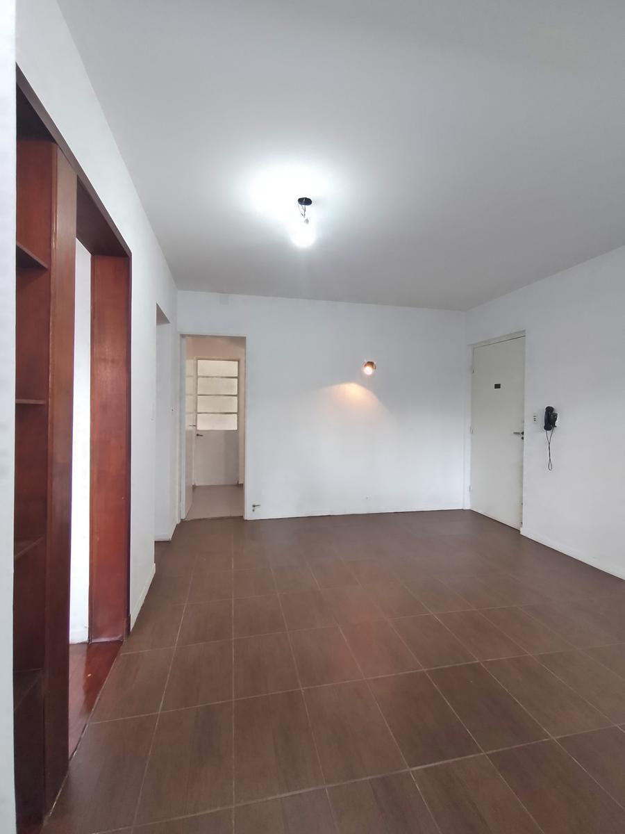 Departamento de 3 Amb. a Reciclar - Apto Prof. ¡Oportunidad! 4