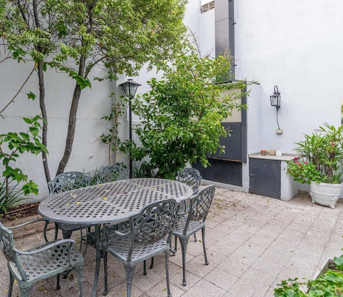 Excelente Casa Remodelada con Estilo Único 5