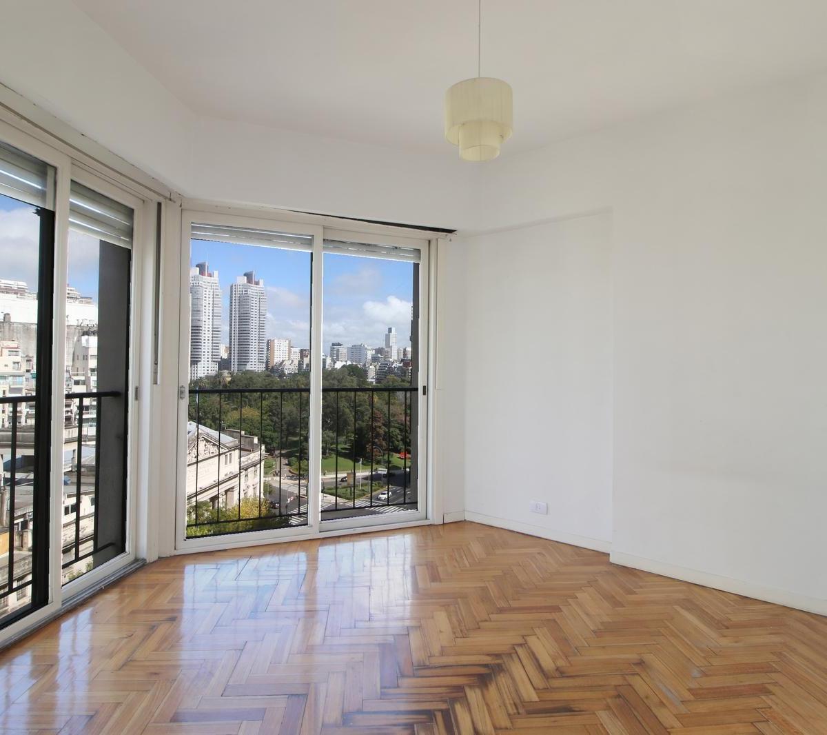 Venta Departamento 3 Amb en Palermo Chico - Piso Alto. 3