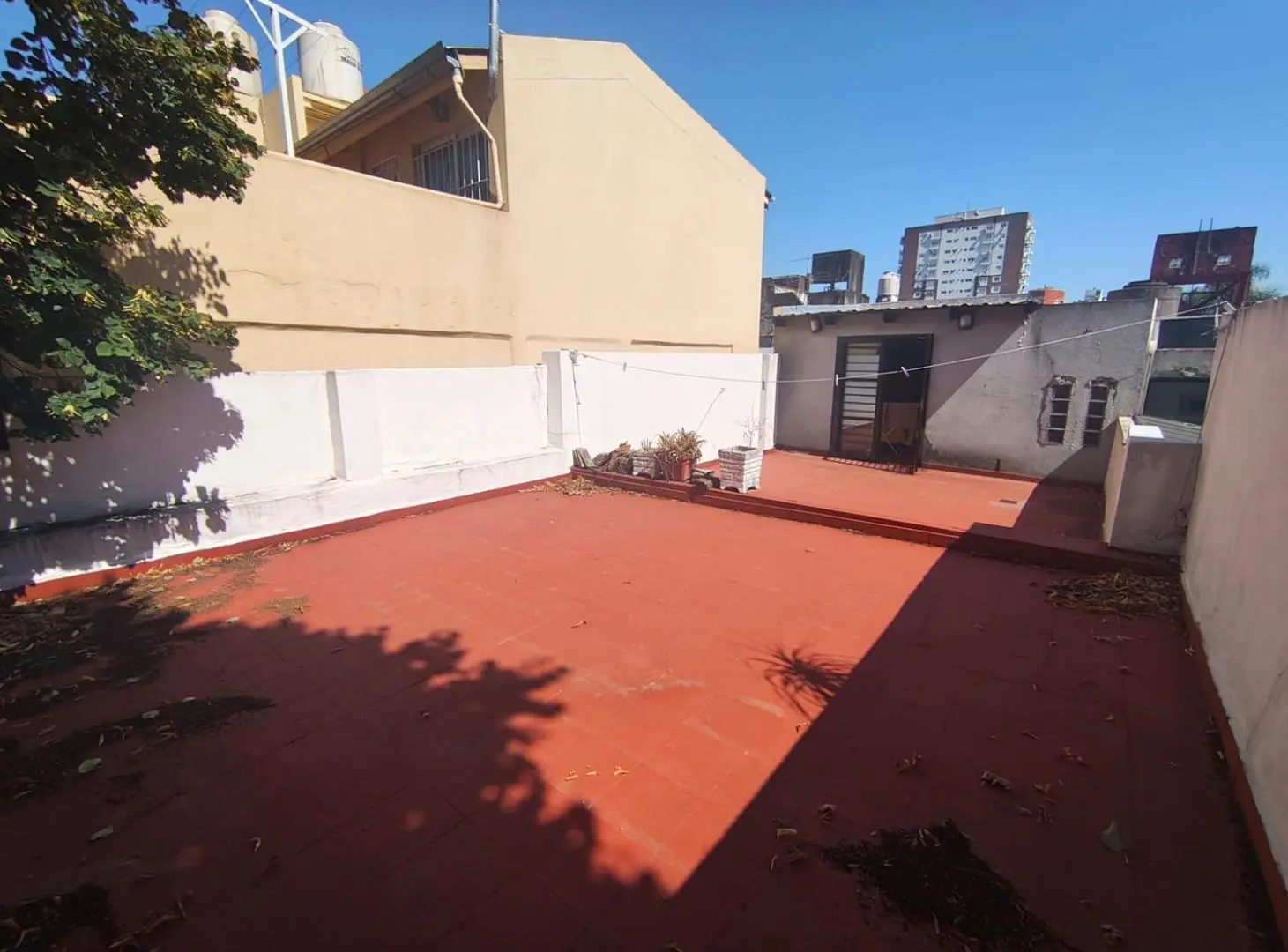 VENTA - PH en Villa Luro con local independiente y cochera 4