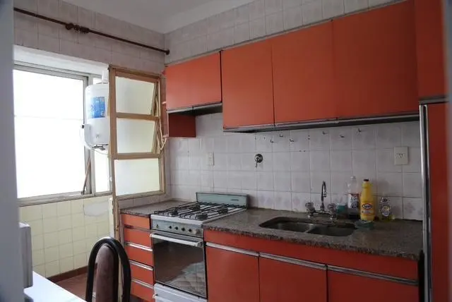 Departamento en Monte Castro 4
