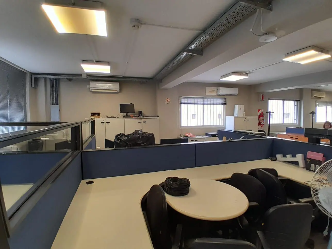 Alquiler piso de oficina remodelado en Maipú y Lavalle 2