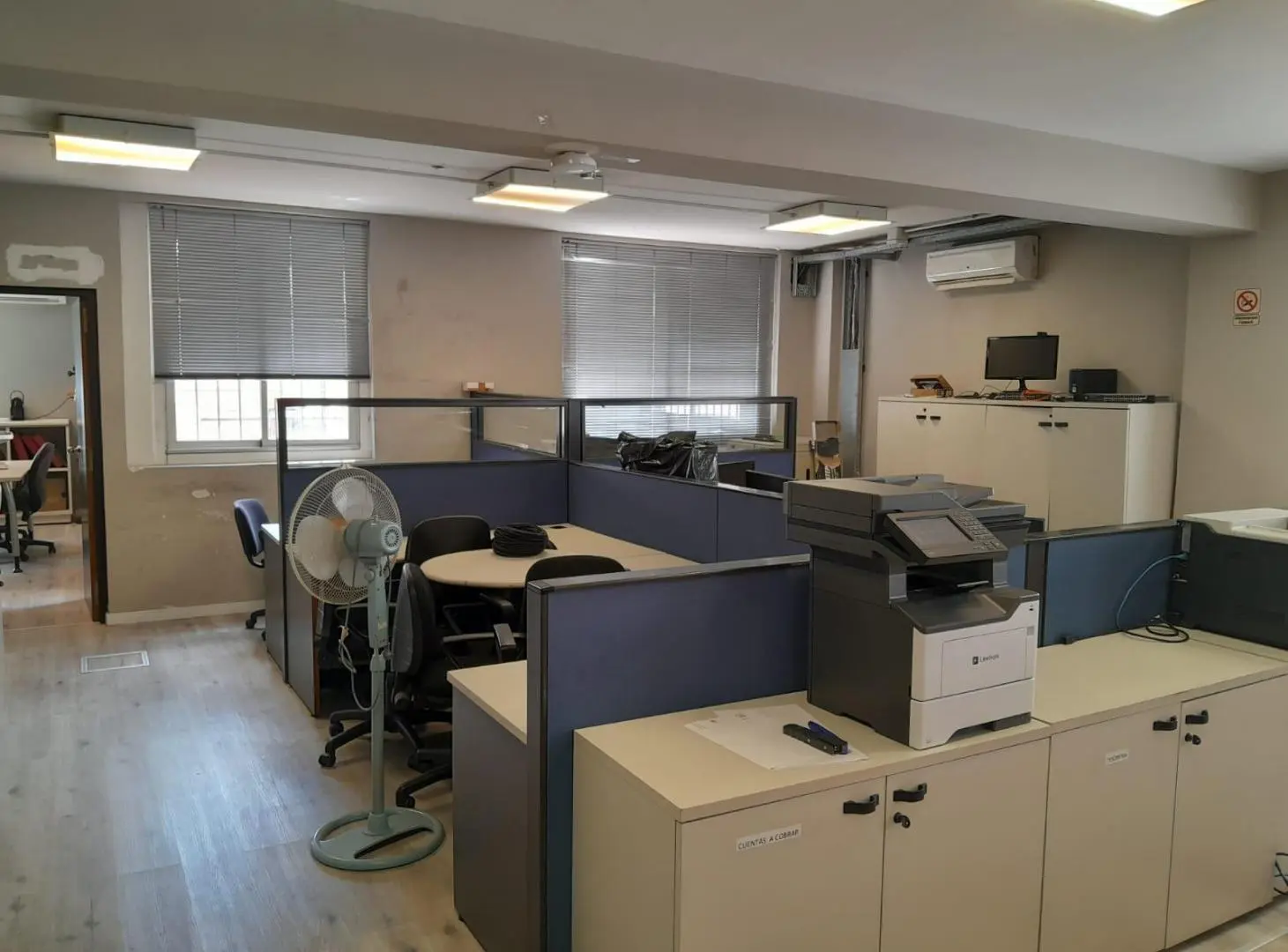 Alquiler piso de oficina remodelado en Maipú y Lavalle 3