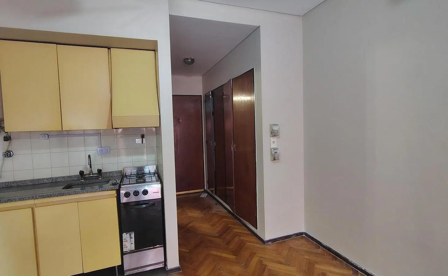 Departamento Monoambiente piso alto apto mascotas! 3