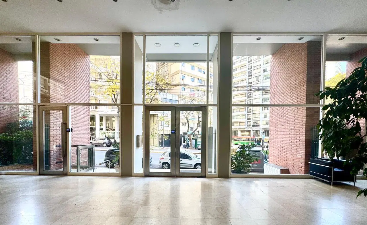 ALQUILER excelente 2 ambientes en torre con amenities en Las Cañitas. Piso Alto 5