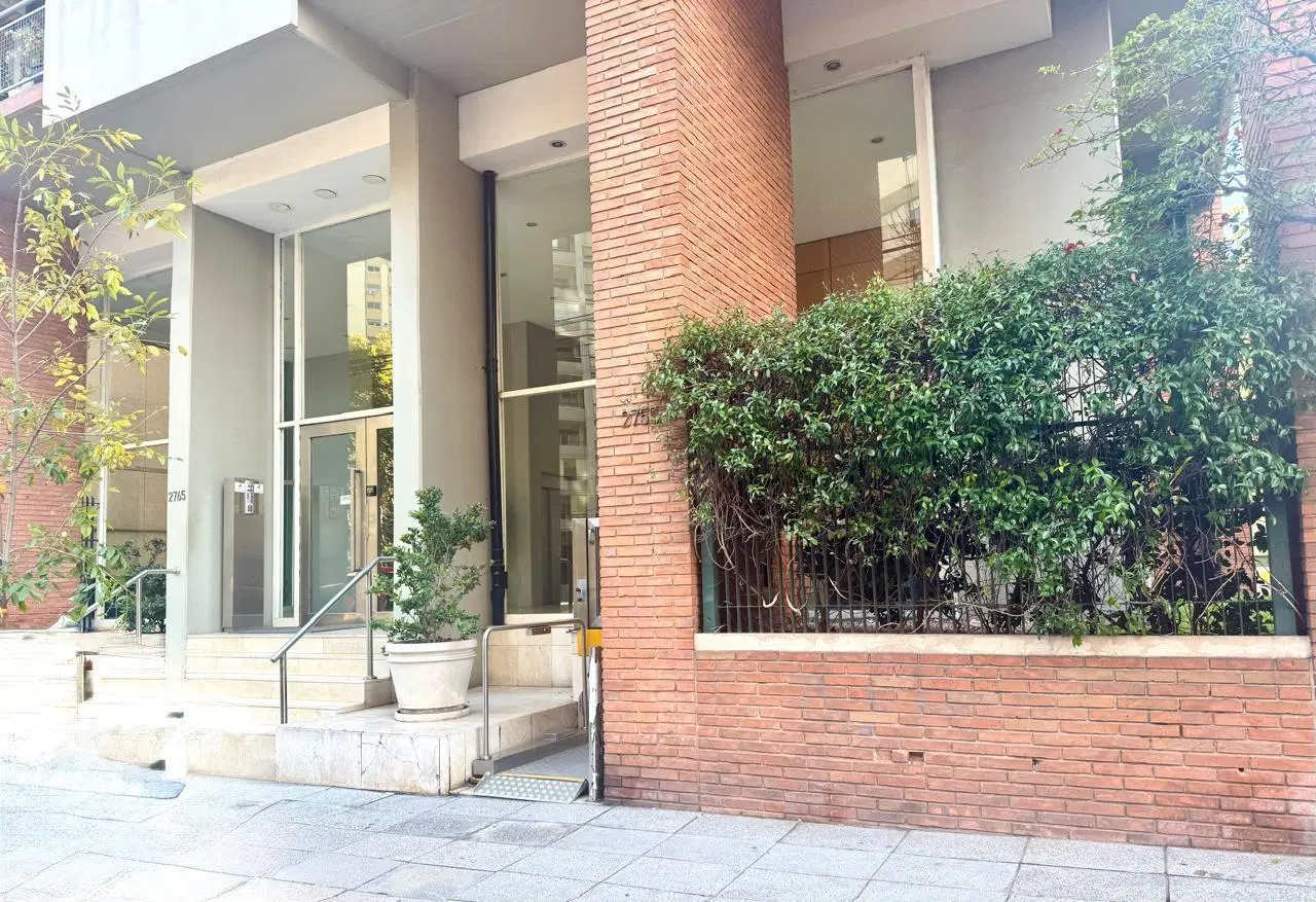 ALQUILER excelente 2 ambientes en torre con amenities en Las Cañitas. Piso Alto 3