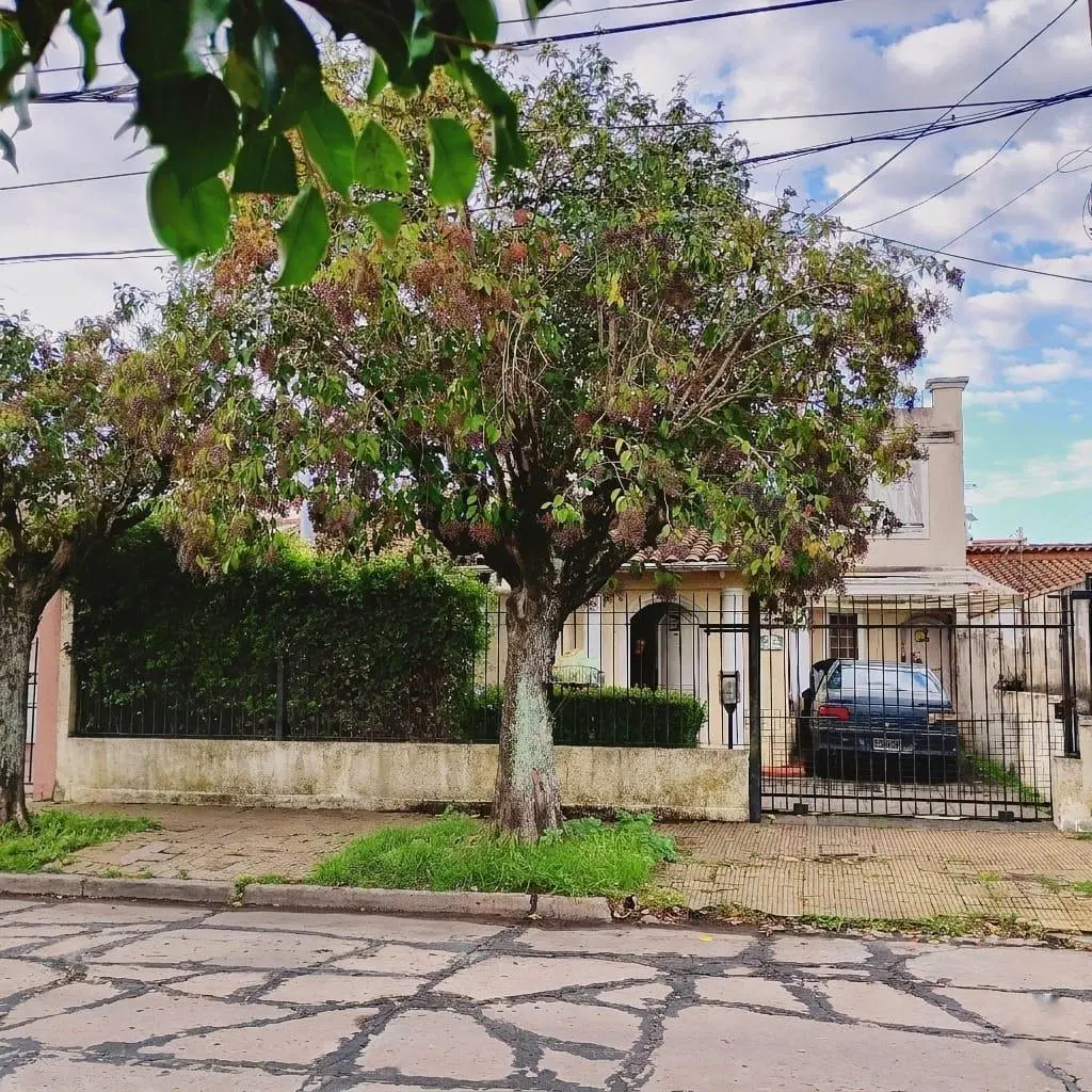 Tu Casa c/ Cochera Jardín y Parrilla en Boulogne 2