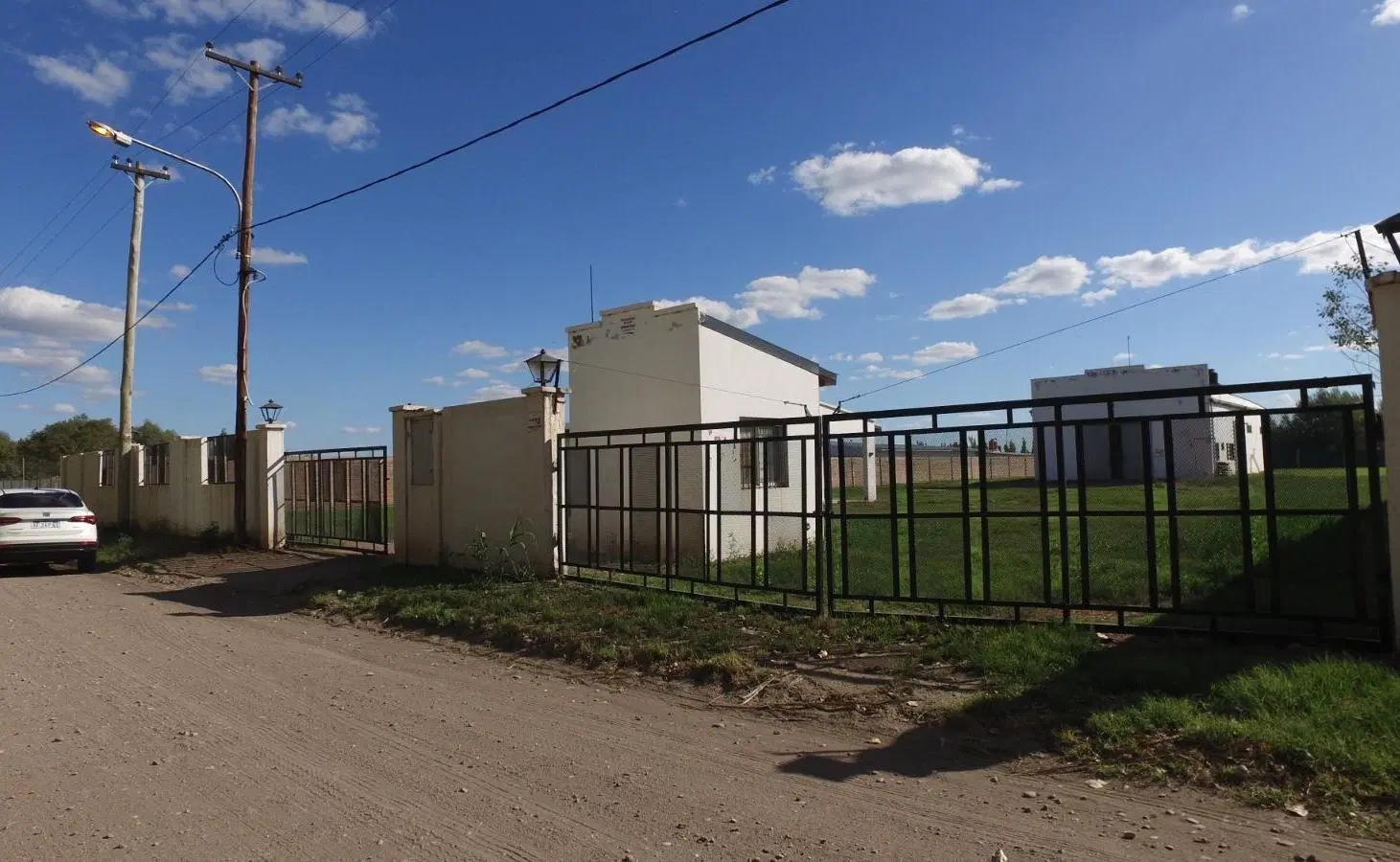 Venta Galpón Industrial Casa/Oficina en General Alvear cerca Ruta 188 3