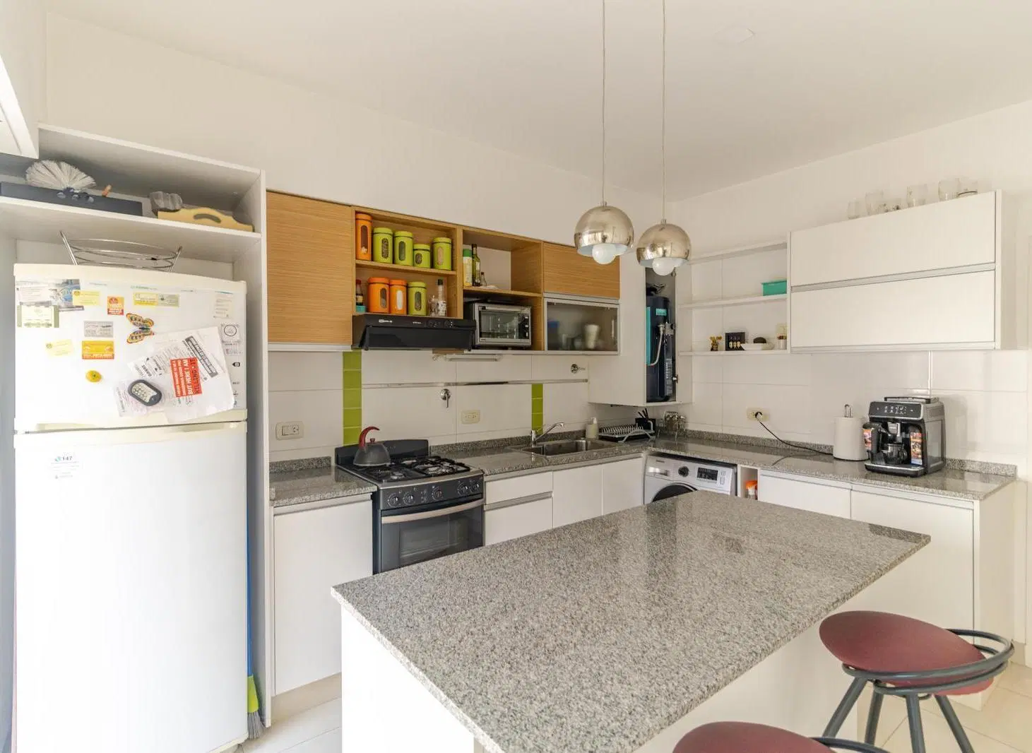 OPORTUNIDAD - VENTA DE PH DE AMB CON COCHERA EN VILLA DEVOTO - CONSTRUCTORA PEA 5