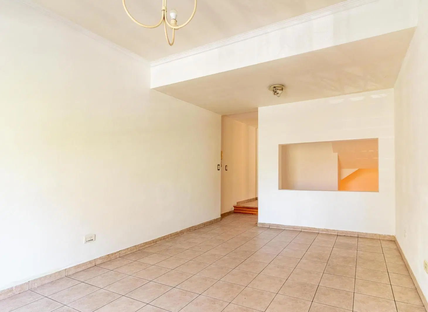 Venta de Tríplex 3 Ambientes con Patio y Parrilla vista a la Plaza – Villa Luro 1