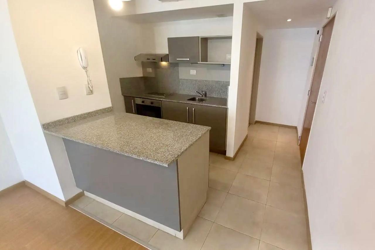 Foto de Alquiler Ambiente super luminoso con balcón-Pileta y Laundry en NUÑEZ, imagen 5