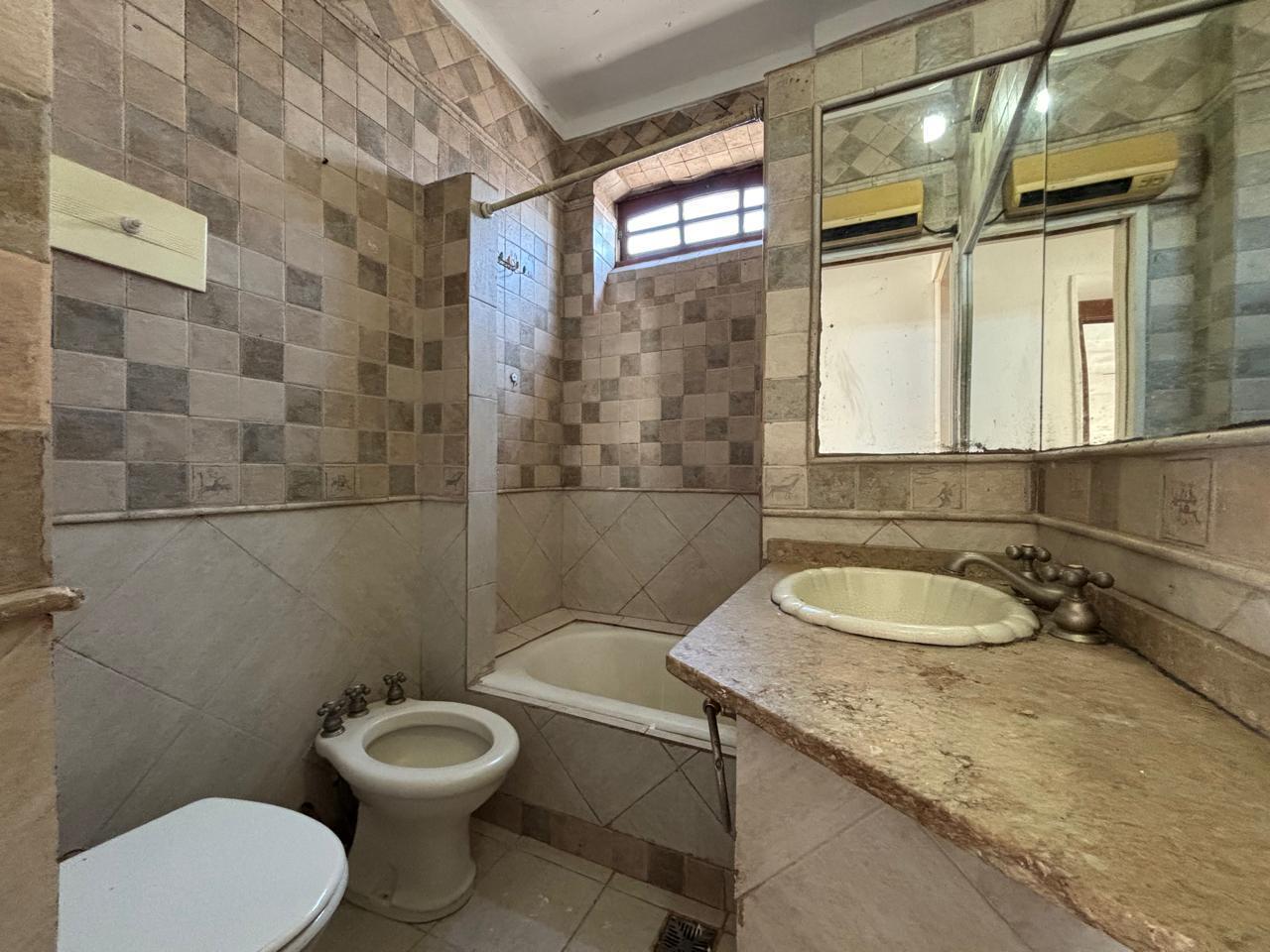 Foto de Venta 3 amb en inmejorable ubicación en Villa del Parque - Cerca, imagen 5