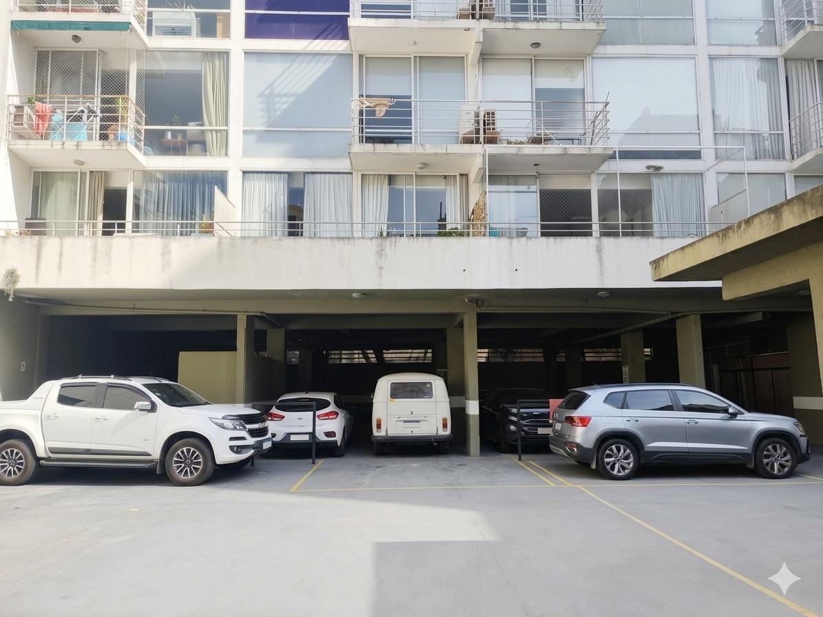 Foto de VENTA COCHERA EN ALMAGRO - OPORTUNIDAD (BAJAS EXPENSAS), imagen 1