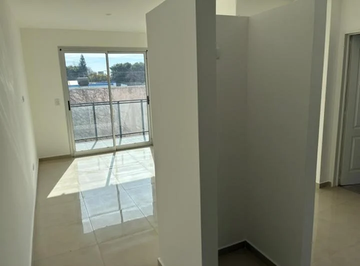 Alquiler departamento 2amb a estrenar con balcón parilla - Bernal 3