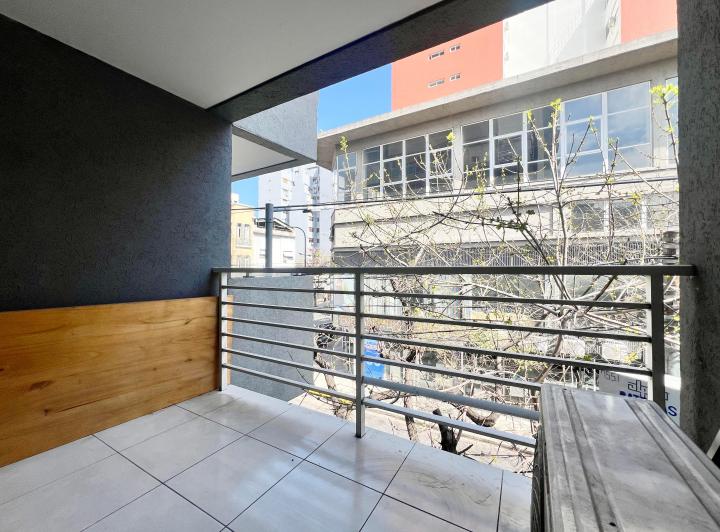 Alquiler depto monoambiente con balcón San Cristobal 1