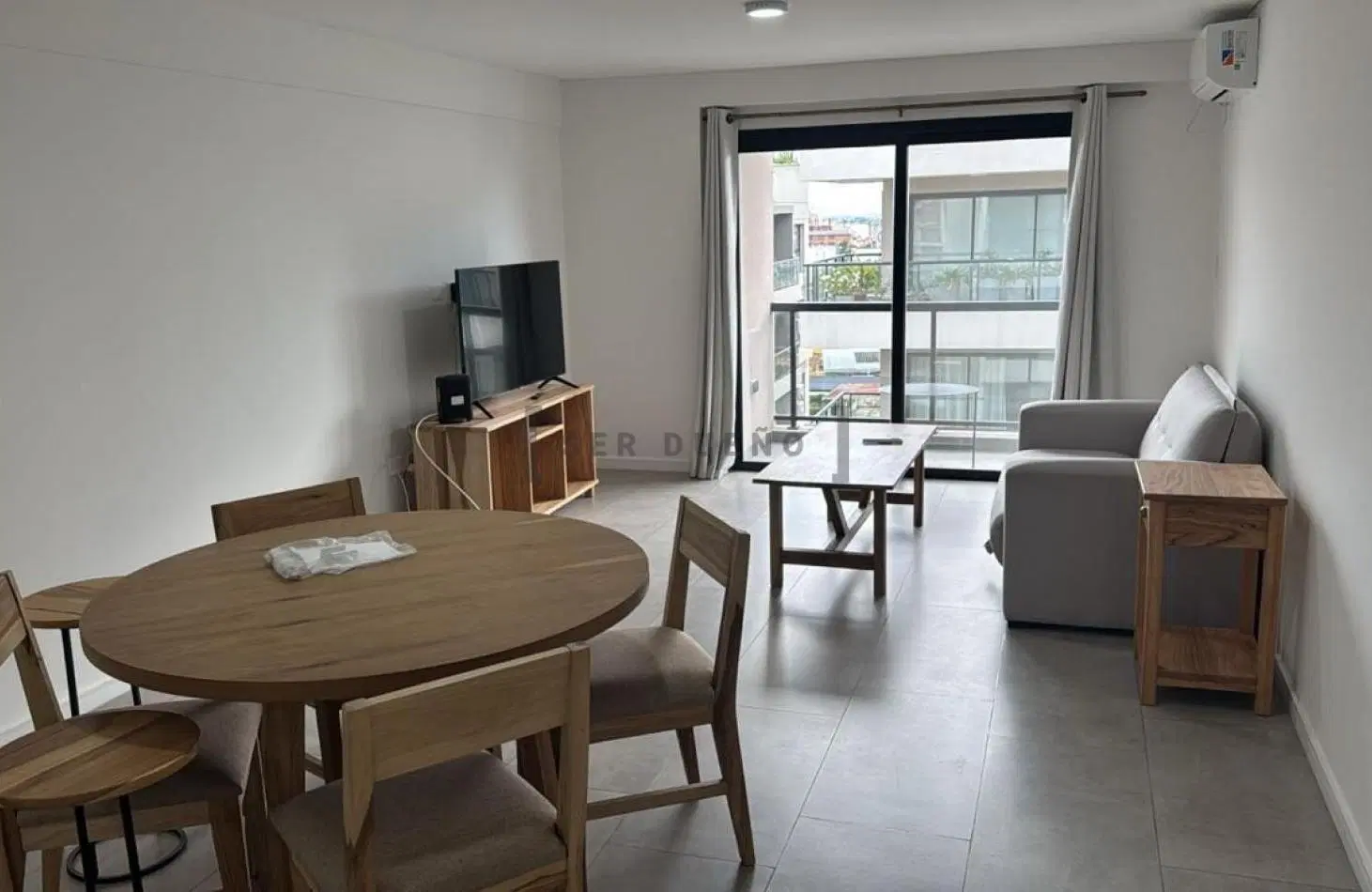 Departamento 2 dormitorios con cochera en Necochea y Dean Funes [SER DUEÑO] 3