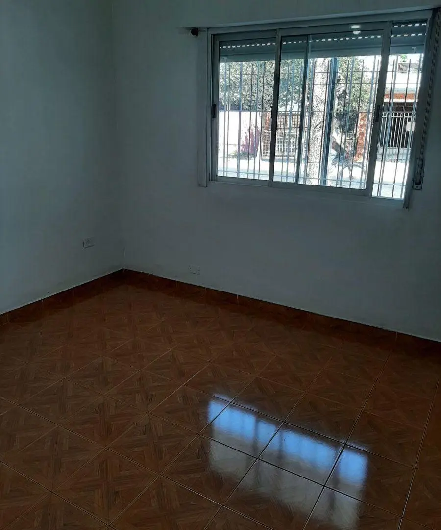 Departamento de 38 m² con 1 dormitorio en alquiler en Morón 3