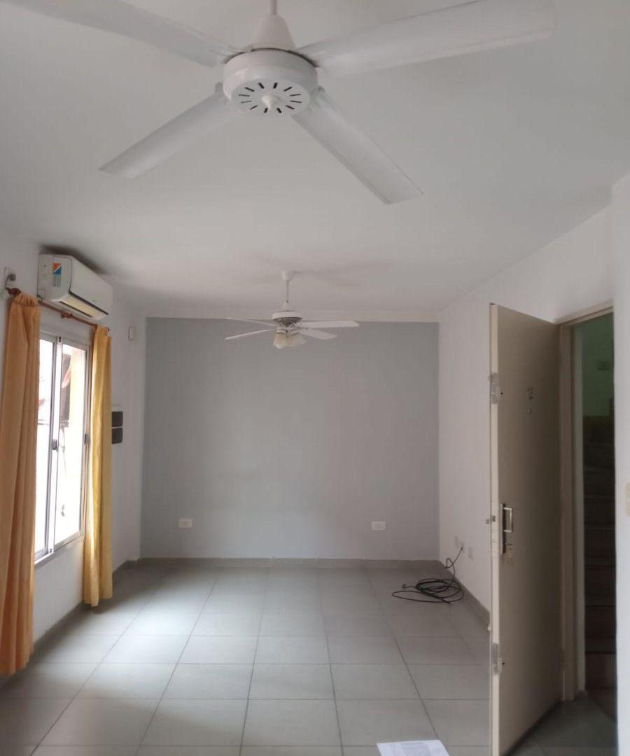 Foto de Departamento de 27 m² de 1 ambiente en alquiler en Morón, imagen 3