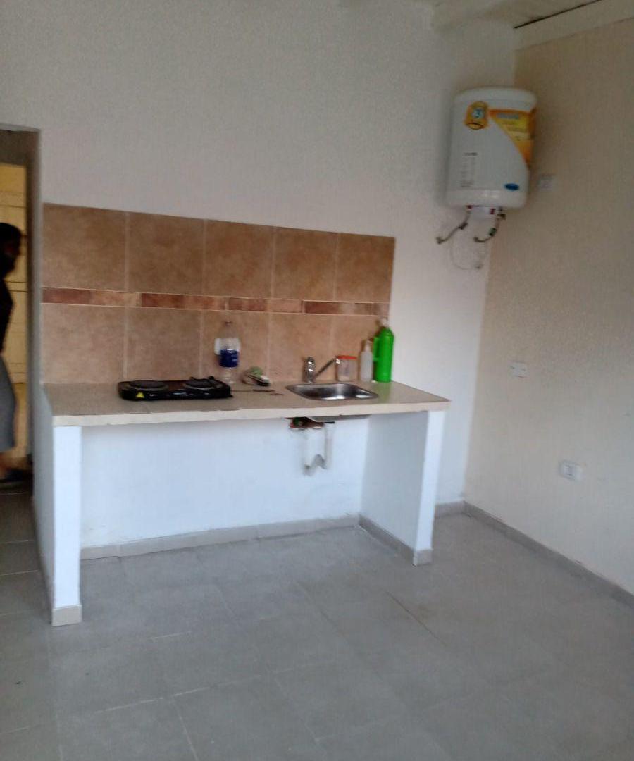 Foto de Departamento de 28 m² con 1 dormitorio en alquiler en Morón, imagen 4
