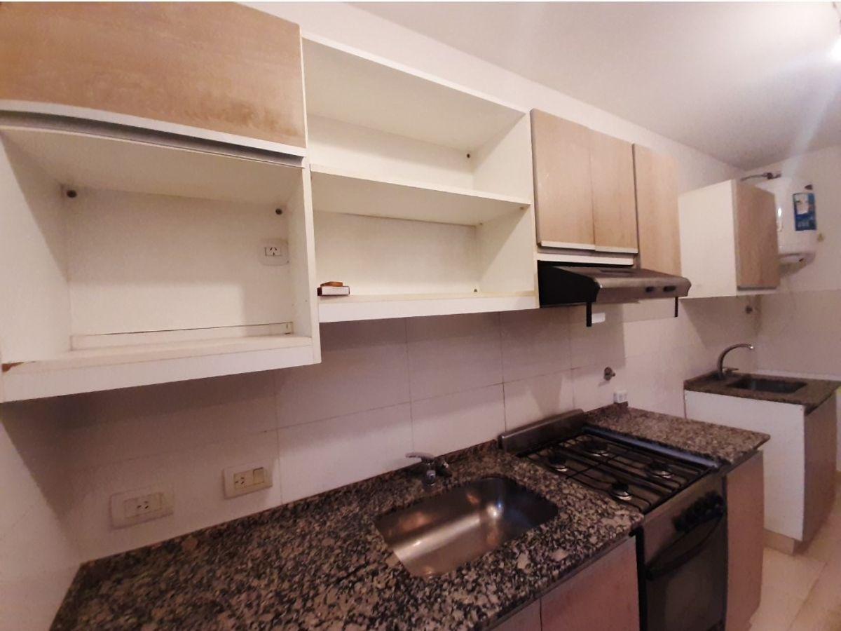 Foto de Departamento 2 ambientes y cochera en alquiler en Morón, imagen 4