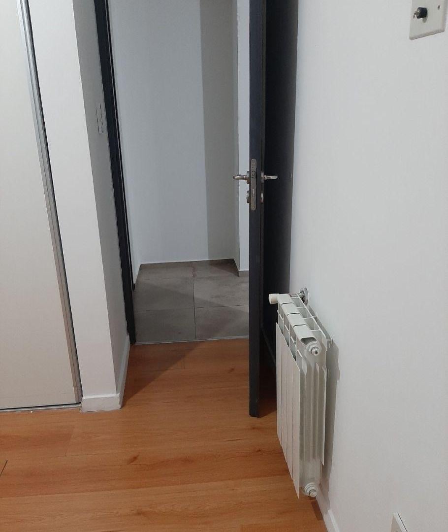 Foto de Departamento de 40 m² con 1 habitación en alquiler en Morón, imagen 3