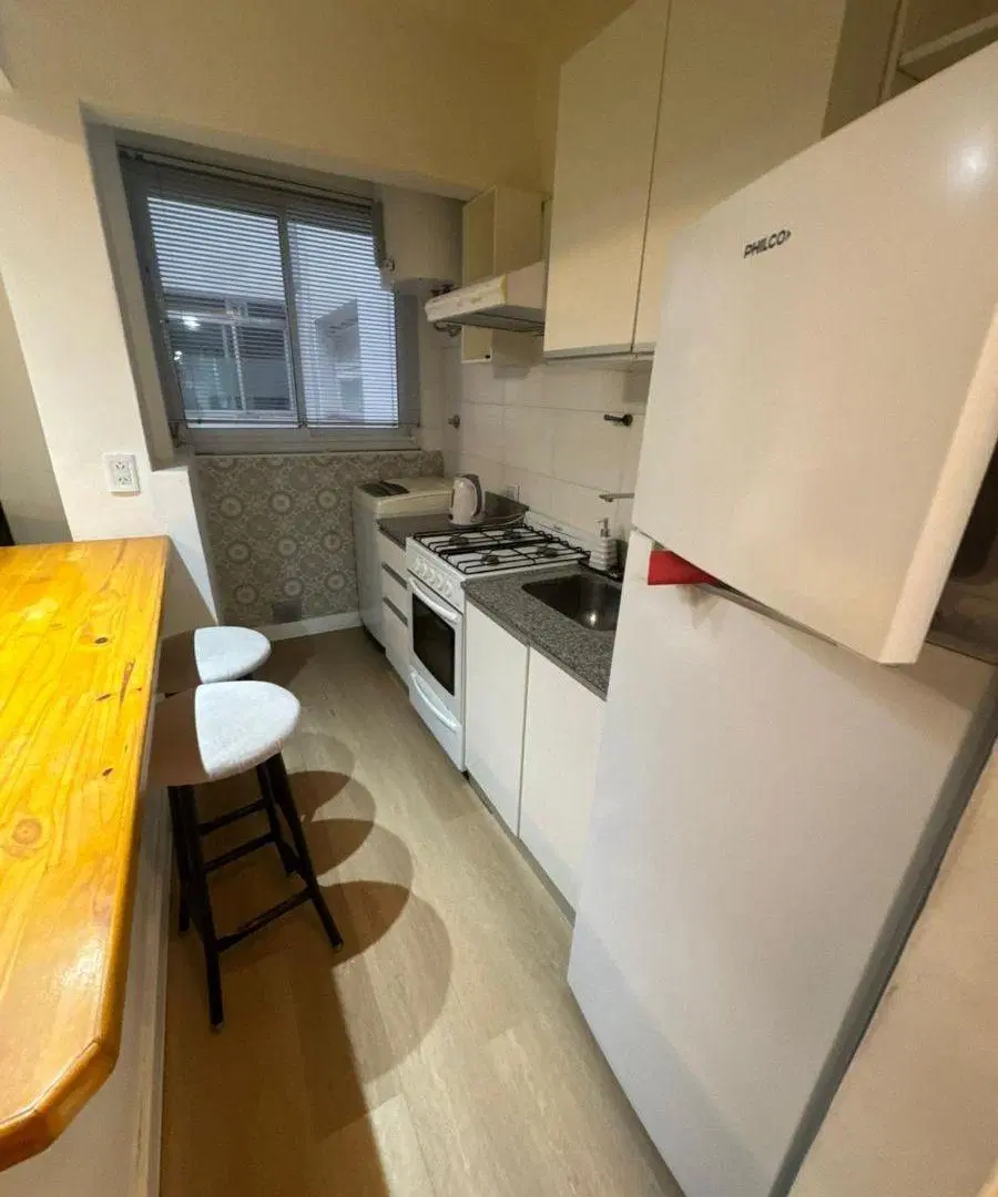 alquiler 12 meses depto de dos ambientes amoblado en la perla 5